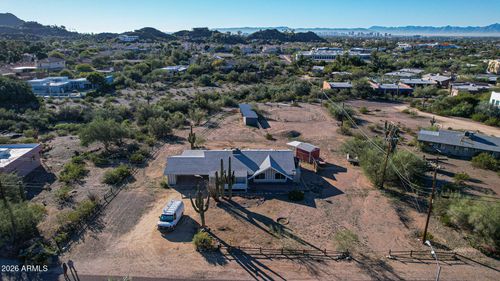 1701 E Las Palmaritas Dr, Phoenix, AZ, 85020-3931 | Card Image