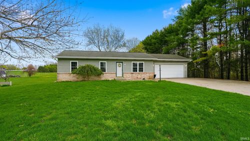 58058 County Road 35, Middlebury, IN, 46540-9715 | Card Image