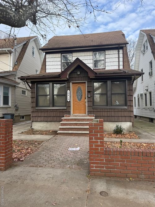 19419 115th Rd, Saint Albans, NY, 11412-2709 | Card Image