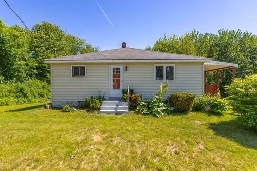 15 Ross Rd, Kennebunk, ME, 04043-6525 | Card Image