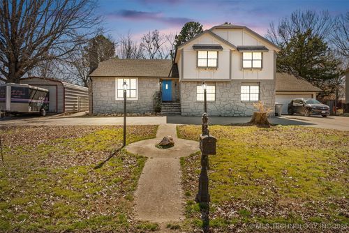 1414 11th St, Wagoner, OK, 74467-7641 | Card Image