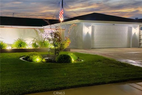 6532 Michelson St, Lakewood, CA, 90713-1740 | Card Image