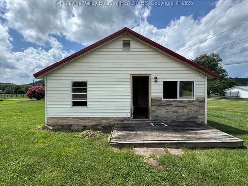 19441 Buffalo Rd, Buffalo, WV, 25033-7466 | Card Image