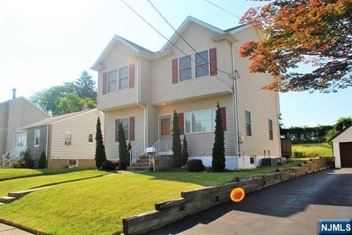 280 S Boulevard, Saddle Brook, NJ, 07663-6016 | Card Image