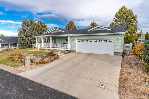 2394 Ne Crocus Way, Bend, OR, 97701-7650 | Card Image