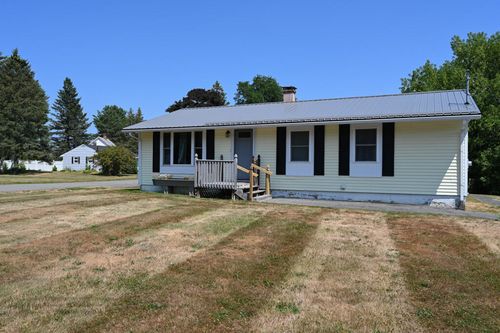 22 Wheelden Heights, Hampden, ME, 04444 | Card Image