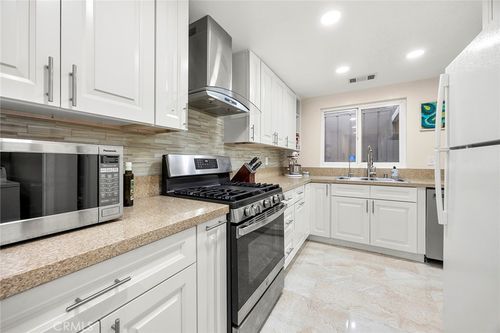 2369 S Reservoir St, Pomona, CA, 91766-6460 | Card Image