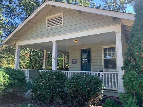 132 Signal Point Rd, Signal Mountain, TN, 37377-1833 | Card Image