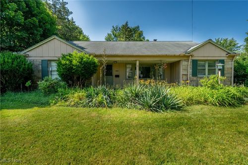 18943 Story Road, Rocky River, OH, 44116 | Card Image