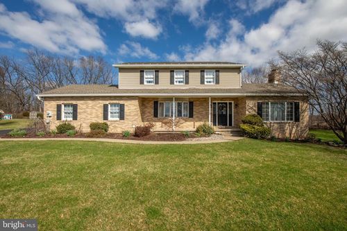 783 American General Dr, EASTON, PA, 18040-7417 | Card Image