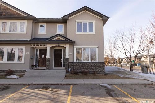 125-135 Ashworth Crescent, Saskatoon, SK, S7T0N1 | Card Image