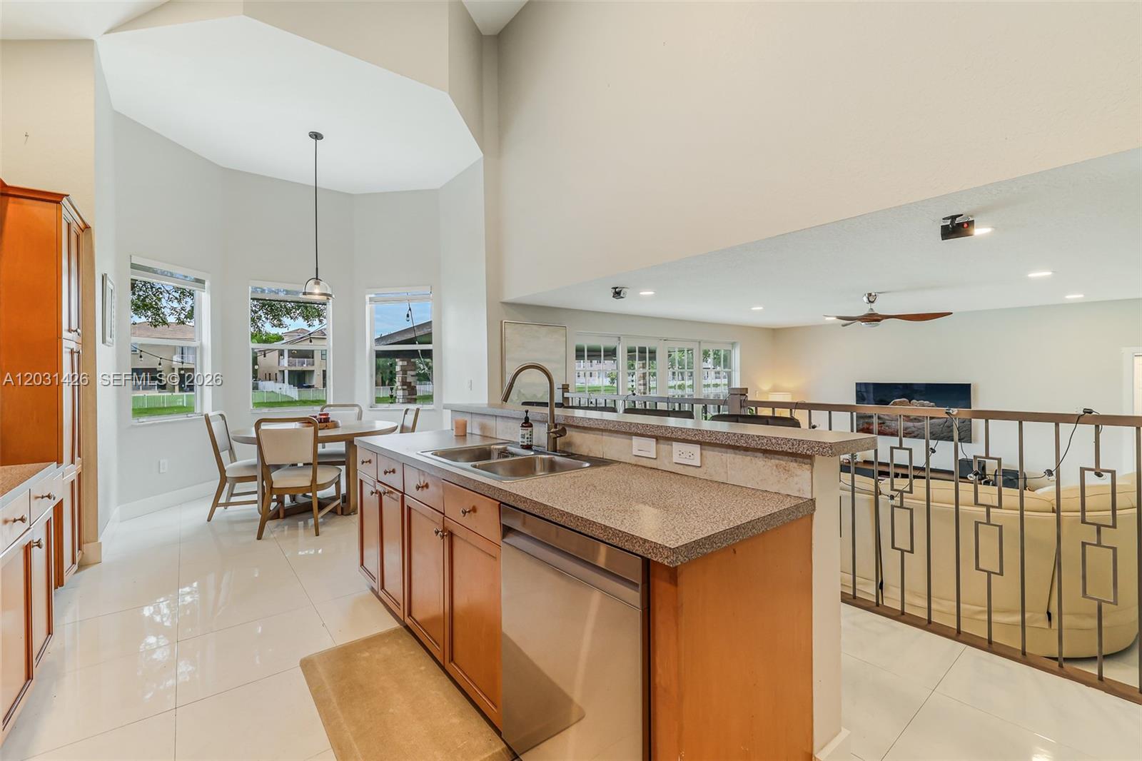 Residential in Miramar 4