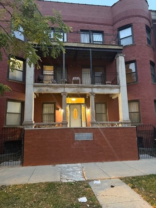 apt-2s-4615 Michigan Ave, Chicago, IL, 60653-4053 | Card Image