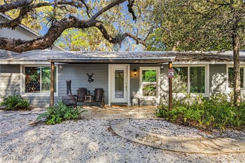 2563 Weeks Ave, Naples, FL, 34112-5724 | Card Image