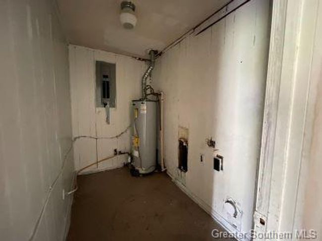 Laundry | Image 13