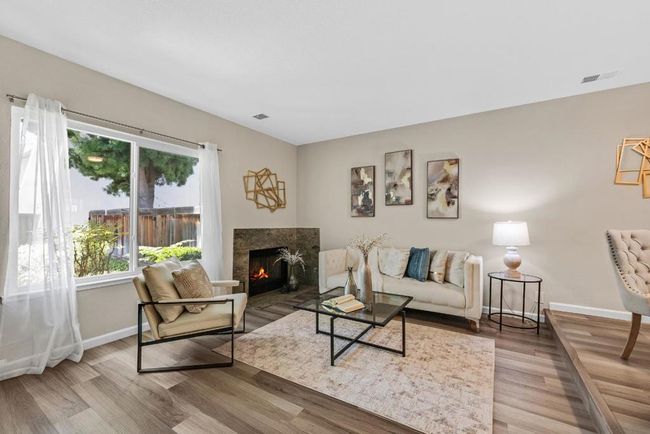 38652 Aurora Ter, Condo with 2 bedrooms, 2 bathrooms and 1 parking in Fremont CA | Image 4