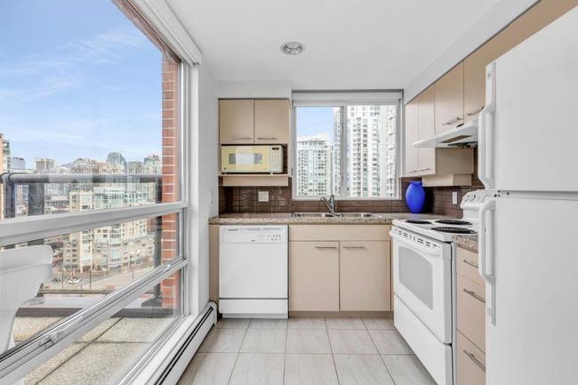 20C - 139 Drake Street, Condo with 2 bedrooms, 2 bathrooms and 1 parking in Vancouver BC | Image 9