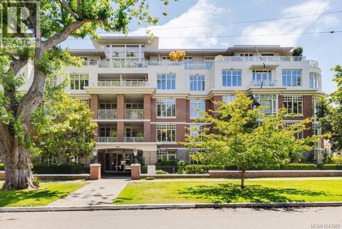 214-999 Burdett Ave, Victoria, BC, V8V3G7 | Card Image