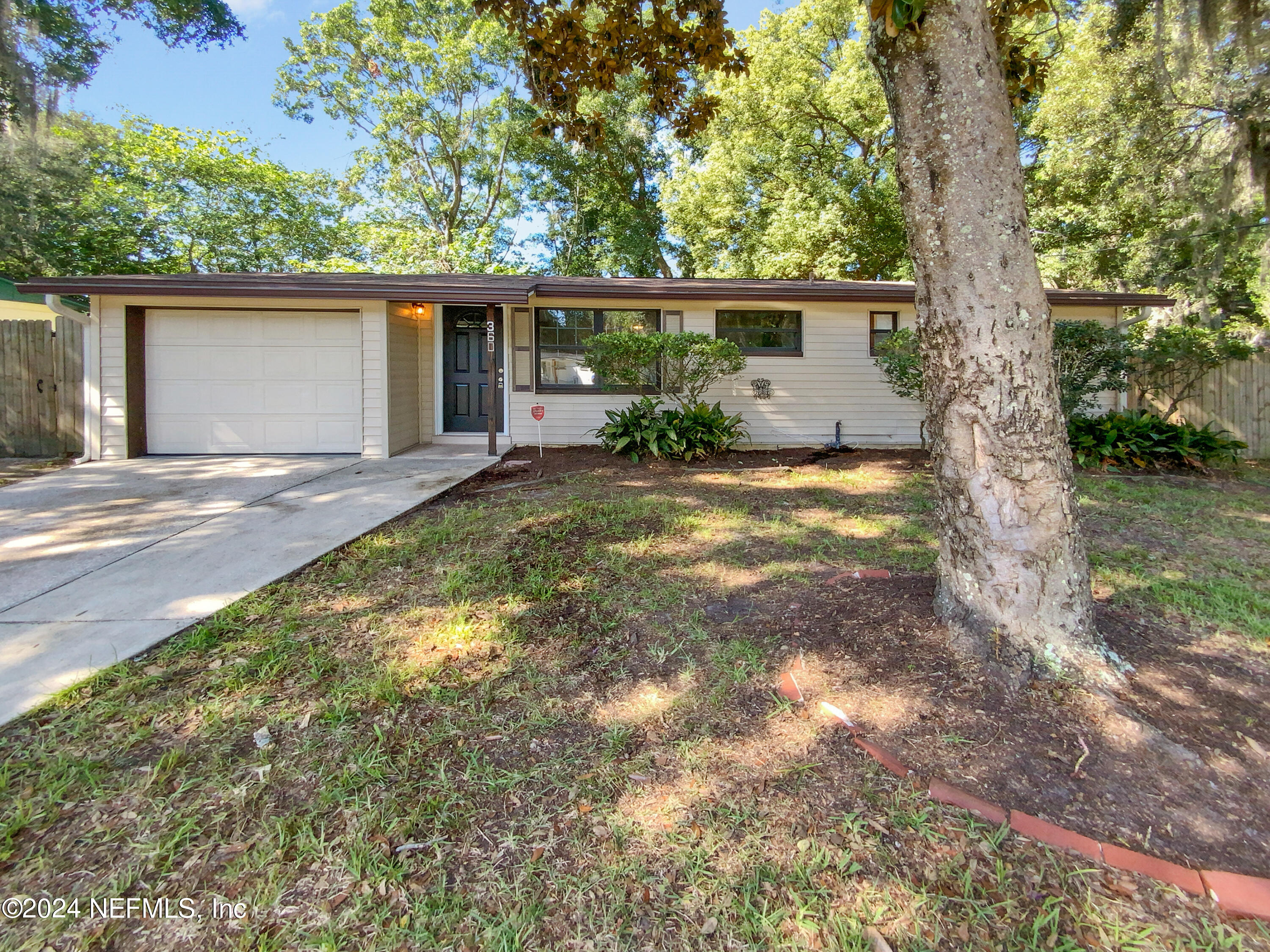 Canis Dr, Orange Park, FL 32073