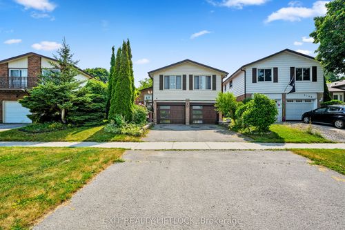2102 Walker Ave, Peterborough, ON, K9L1S1 | Card Image