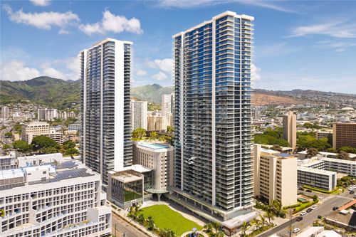 4105r-1500 Rycroft St, Honolulu, HI, 96814 | Card Image