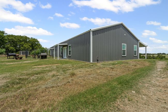 873 Hcr 1106, House other with 4 bedrooms, 3 bathrooms and null parking in Blum TX | Image 33
