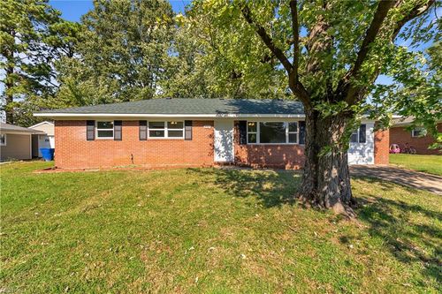 868 Rodin Ln, Virginia Beach, VA, 23455-5831 | Card Image