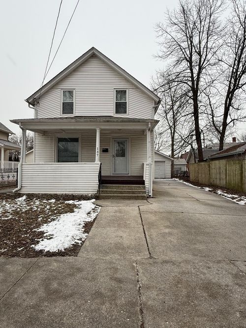 137 N East Ave, Aurora, IL, 60505-3618 | Card Image