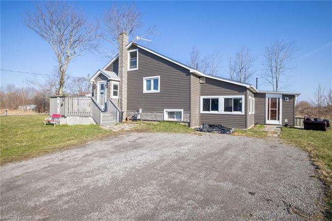 909 Pleasant Beach Rd, House other with 3 bedrooms, 1 bathrooms and 12 parking in Sherkston ON | Image 12
