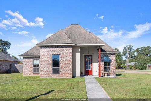 33797 Blue River Dr, Denham Springs, LA, 70706-1983 | Card Image