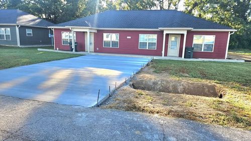 600 Colonette Dr, Hopkinsville, KY, 42240-2647 | Card Image