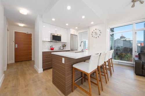 501-161 W Georgia St, Vancouver, BC, V6B0K9 | Card Image
