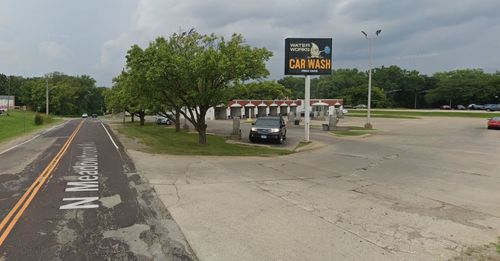 5-3633 N Meadowbrook Rd, Peoria, IL, 61604-1214 | Card Image