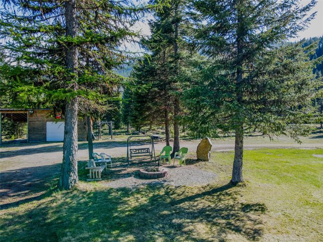 View of green lawn | Image 67
