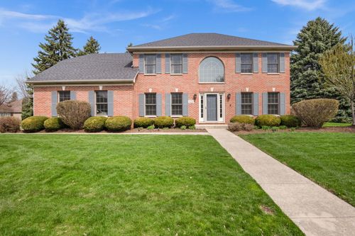 221 Sauk Drive, Batavia, IL, 60510 | Card Image