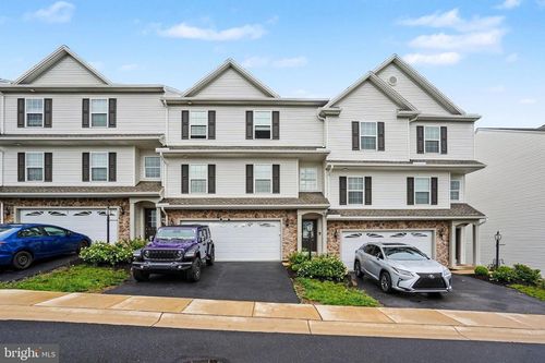 2318 Bartlett Rd, HARRISBURG, PA, 17110-3352 | Card Image