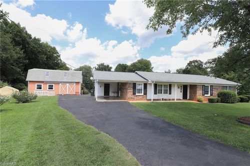 1635 Cricket Ct, Kernersville, NC, 27284-4309 | Card Image