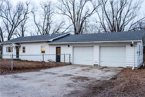 200 E 4th Street, Turney, MO, 64493 | Card Image