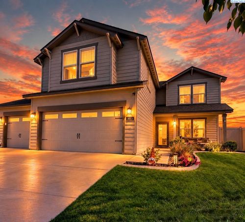 3813 Road 80, Pasco, WA, 99301-1869 | Card Image