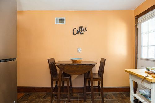 14 Van Wert Pl, Hyde Park, NY, 12538-1712 | Card Image