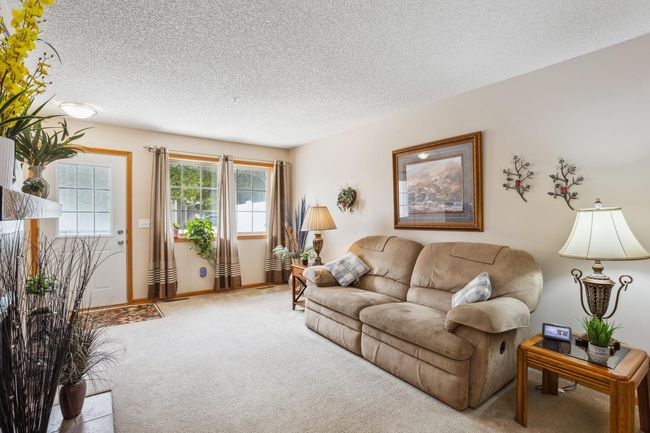 3307 Coleshire Path, Townhouse with 3 bedrooms, 3 bathrooms and null parking in Rosemount MN | Image 5