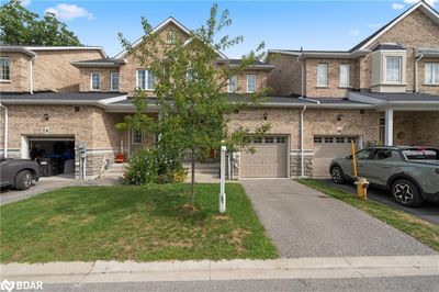 8 Blasi Crt, Townhouse with 3 bedrooms, 2 bathrooms and 2 parking in Wasaga Beach ON | Image 2