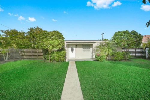 5401 Sw 97th Ct, Miami, FL, 33165-7241 | Card Image