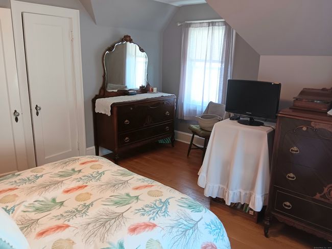 58 Southwick Ave, House other with 3 bedrooms, 1 bathrooms and null parking in Waterbury CT | Image 16