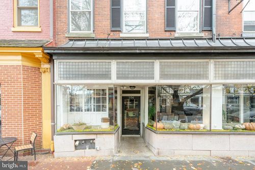 104 W Gay St, WEST CHESTER, PA, 19380-2915 | Card Image