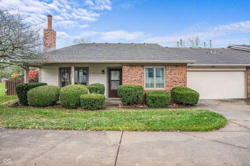 7609 Farm View Cir E, Indianapolis, IN, 46256-1996 | Card Image