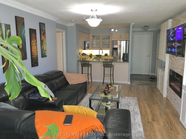 306 - 2111 Lake Shore Blvd W, Condo with 2 bedrooms, 2 bathrooms and 1 parking in Etobicoke ON | Image 12