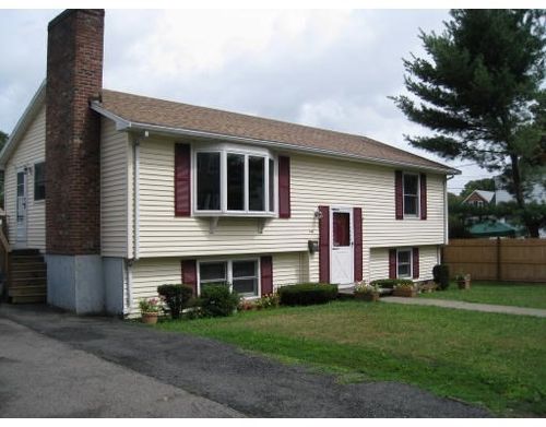 1 Woodbine St, Milton, MA, 02186-3243 | Card Image