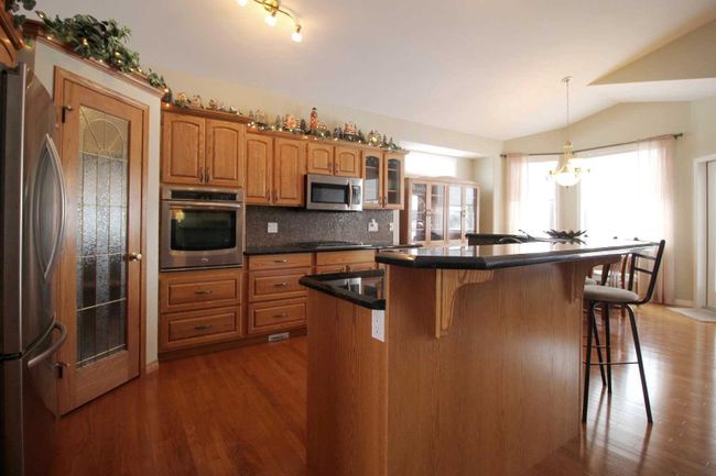 2 - 173 Austin Drive, Home with 3 bedrooms, 2 bathrooms and 4 parking in Red Deer AB | Image 4