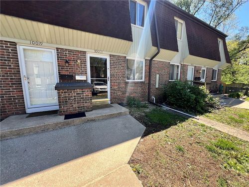 10021 52nd St, Merriam, KS, 66203-2079 | Card Image